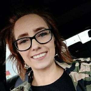 Meet your Posher, Chrystal